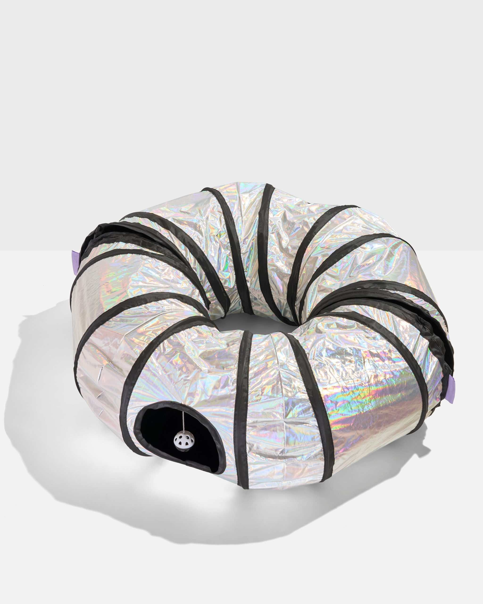 WO_VM_Cat_CatTunnel_Lunar_PDP_12_4x5_Web.jpg