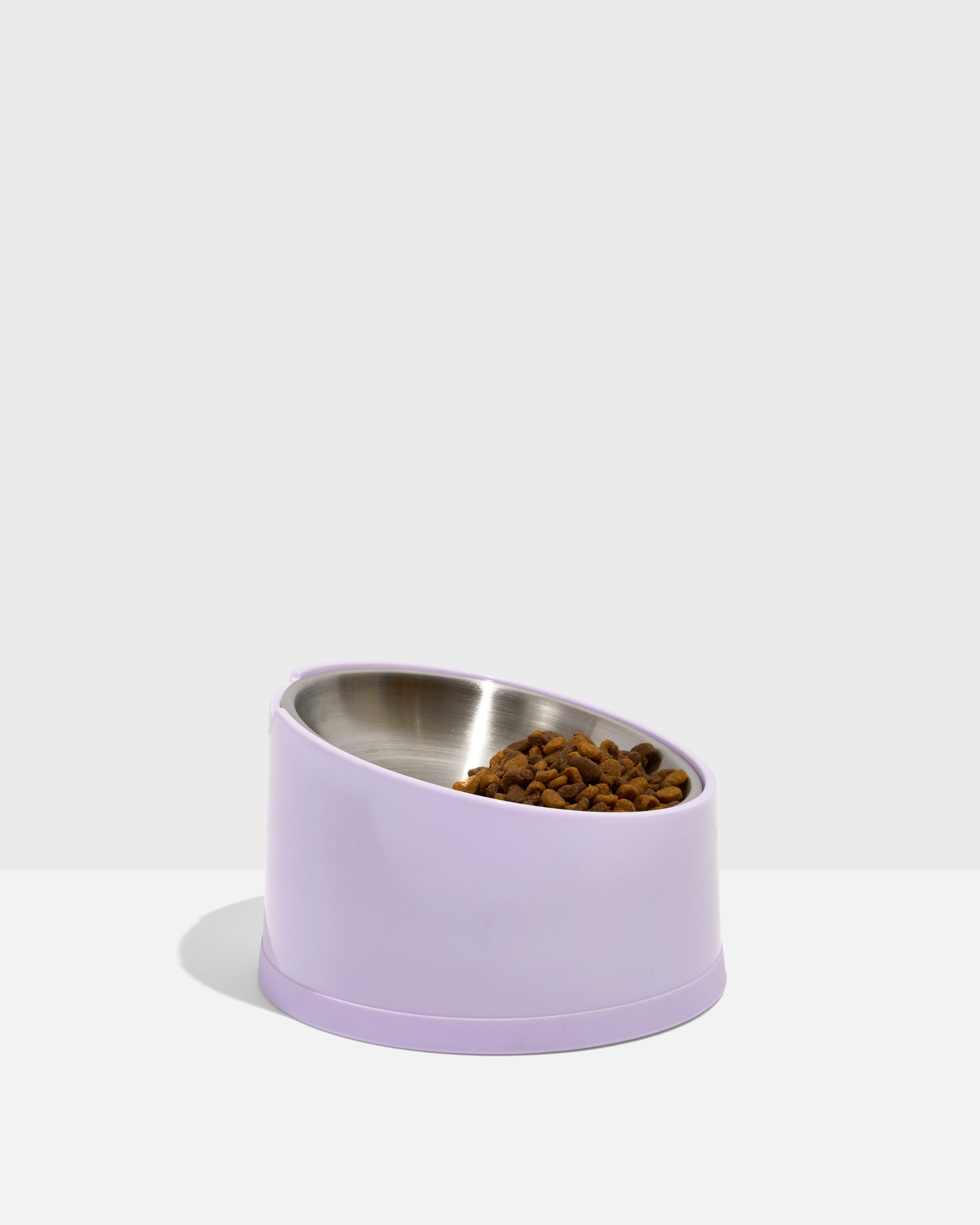 WO_VM_Cat_SlantedBowl_Lilac_PDP_04_4x5_Web.jpg