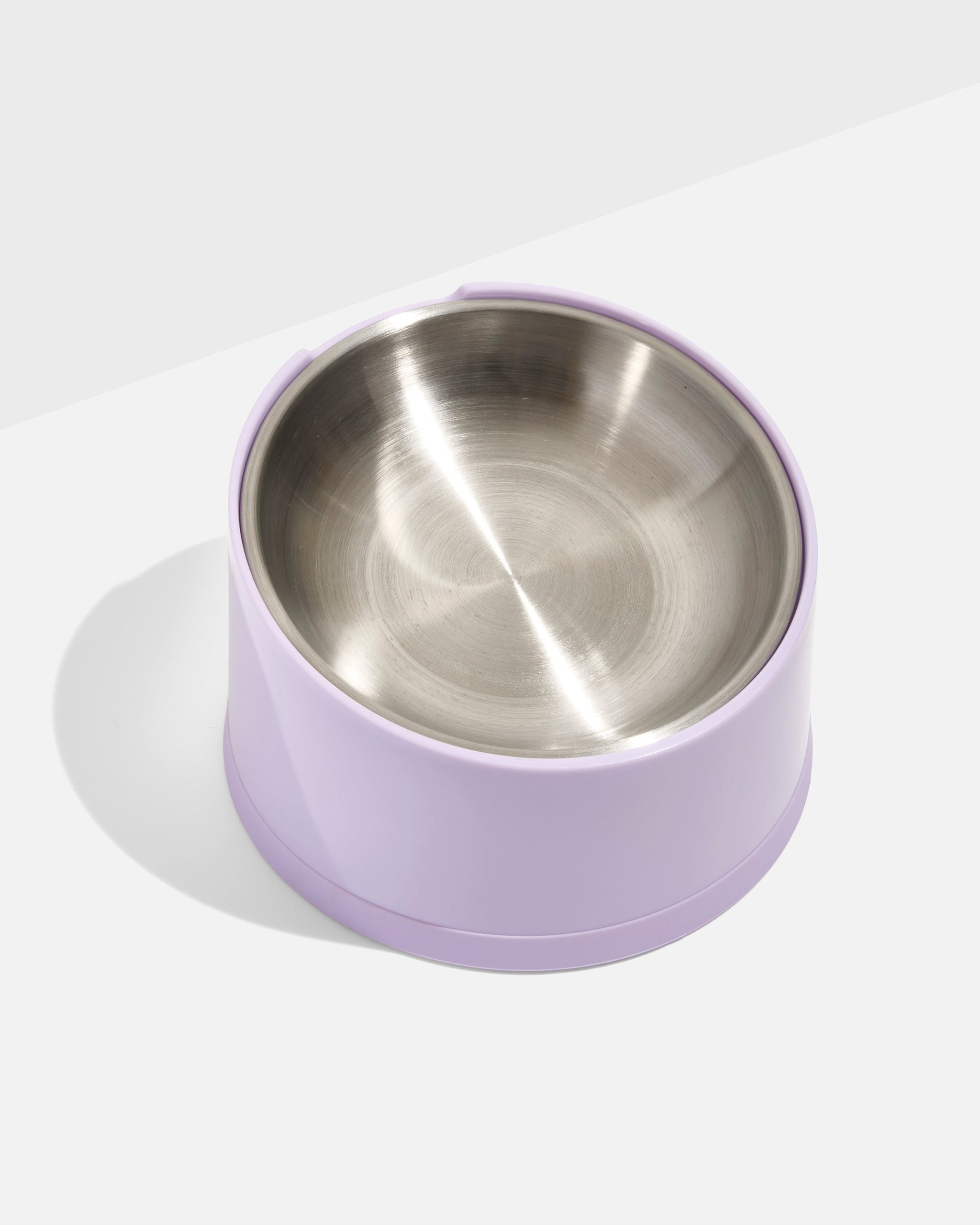 WO_VM_Cat_SlantedBowl_Lilac_PDP_06_4x5_Web.jpg