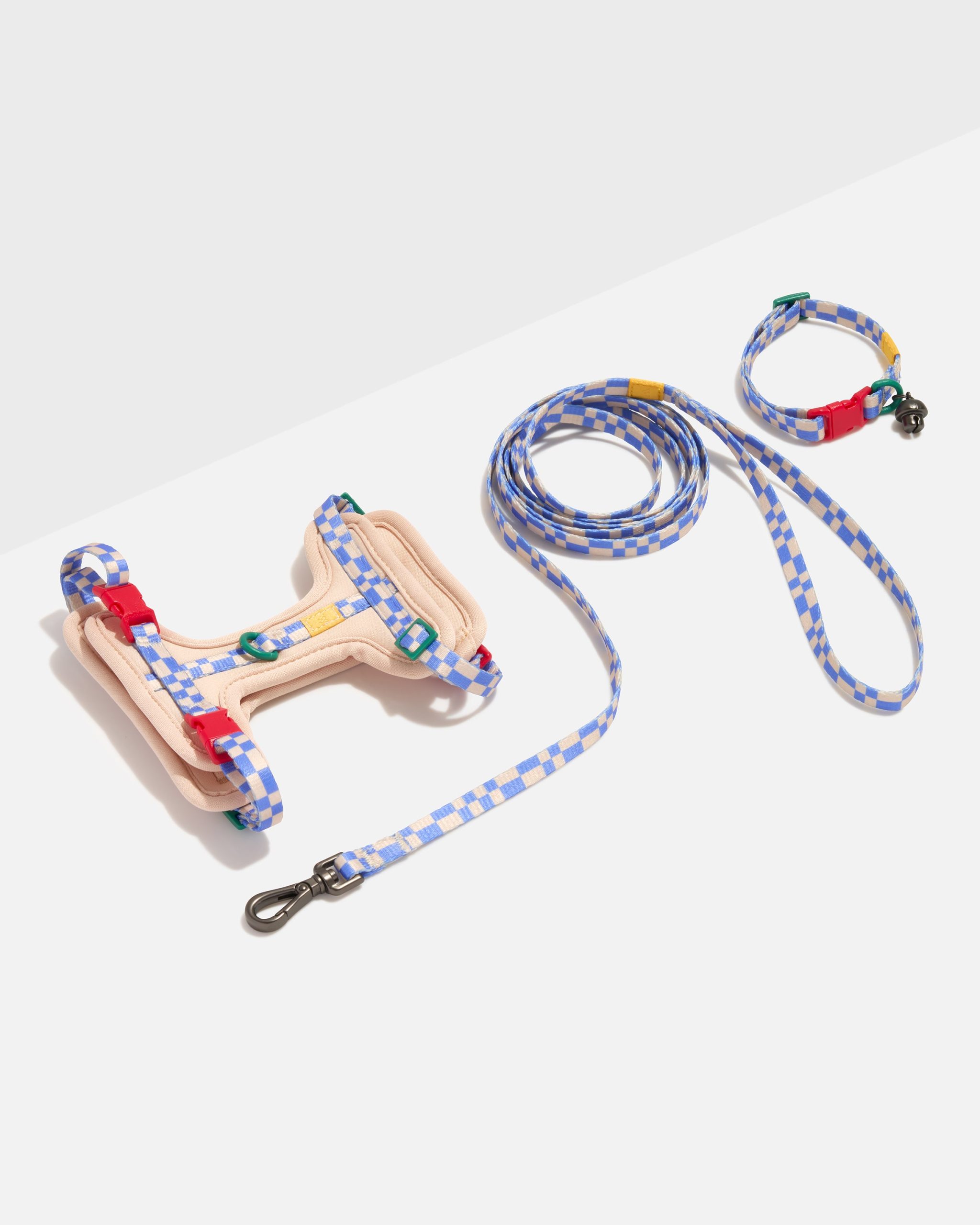 WO_VM_Cat_WalkKitHarness_Collar_Retro_PDP_01_4x5_Web.jpg