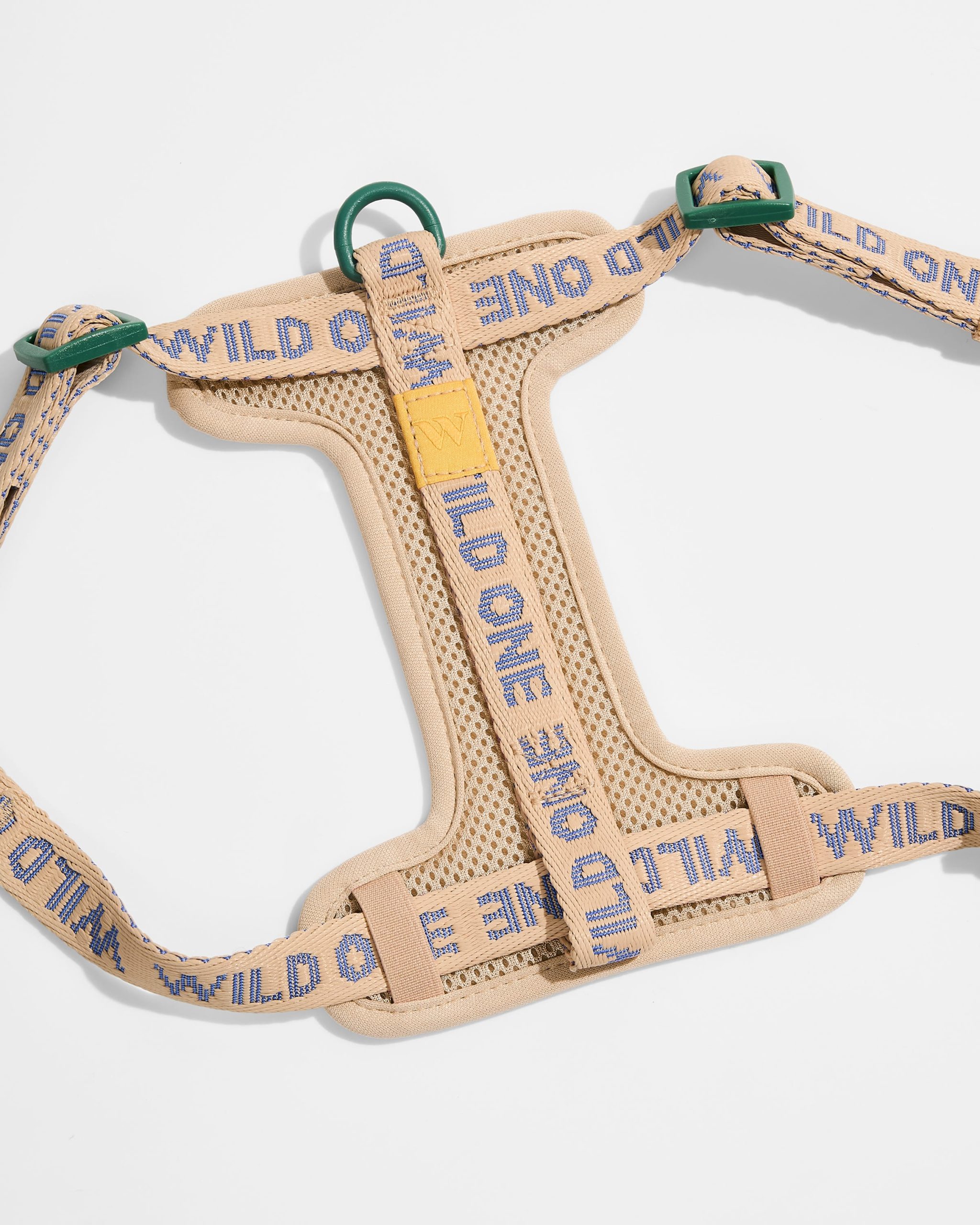 WO_VM_StepInHarness_Retro_AirCollection_PDP_04_4x5_Web.jpg