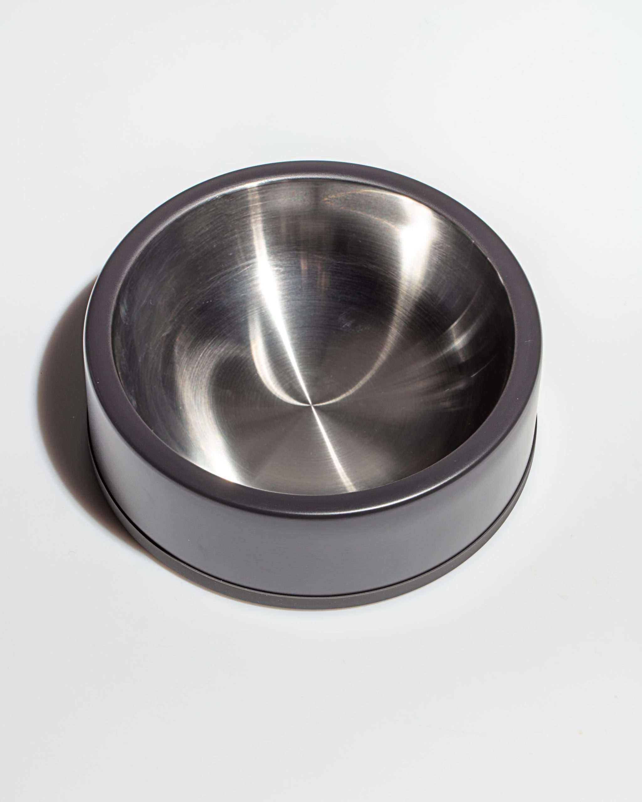 WO_VM_Studio_PDP_Bowl_Black_01_Web.jpg